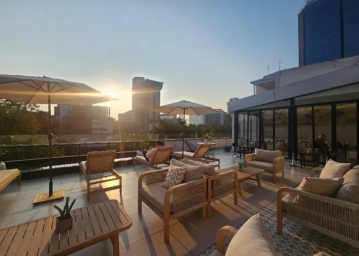 Close To By L'heritage Bluebay Hotel 4*