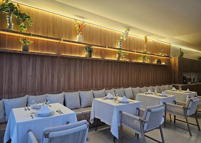 Close To By L'heritage Bluebay Hotel 4*